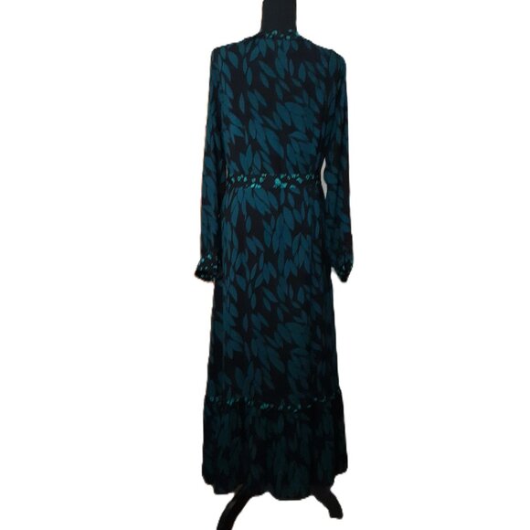 Cabi Autumn Belted Button Up Maxi Dress - Picture 2 of 10